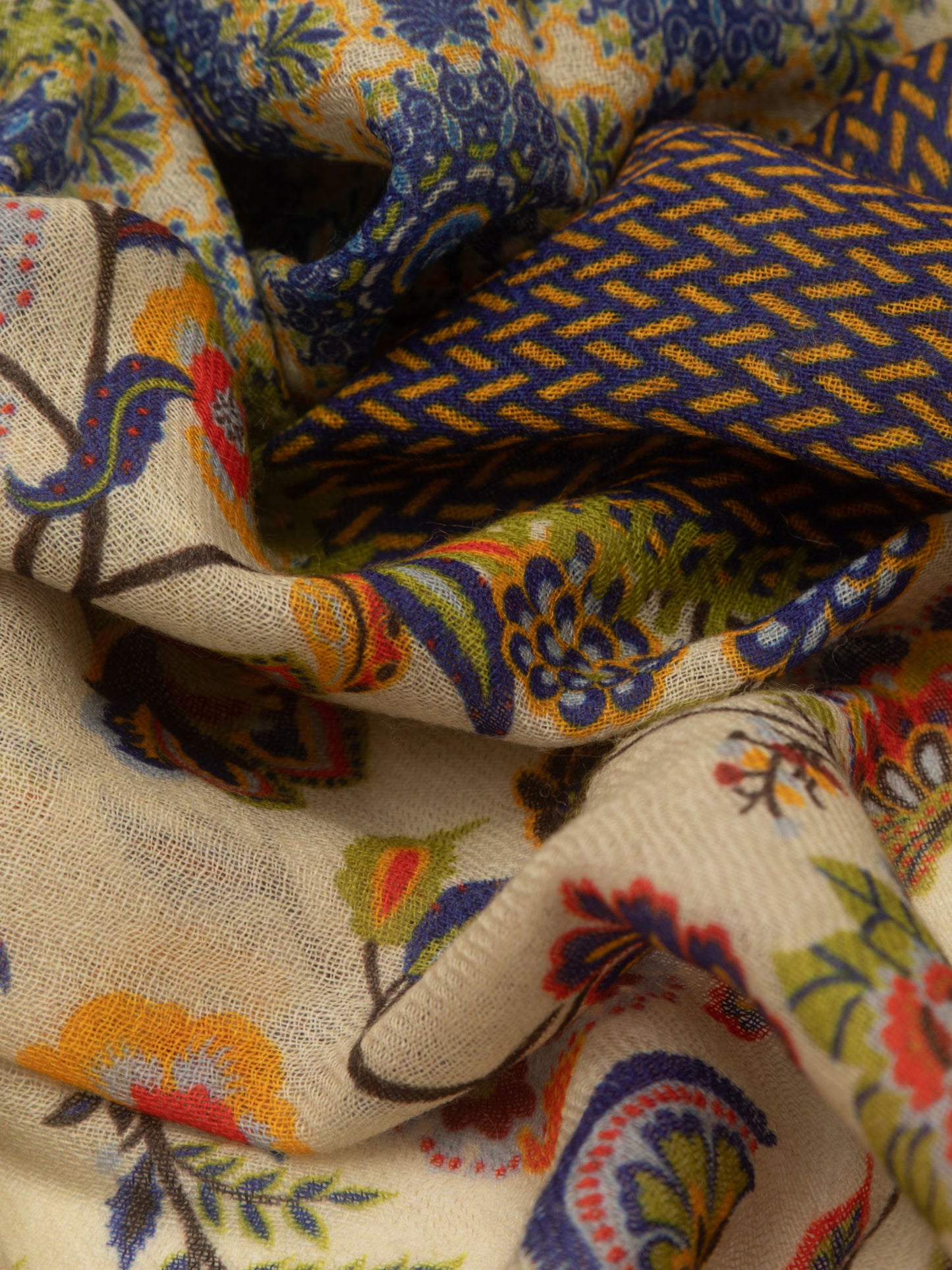 16647-PATCHWORK SCARF GY