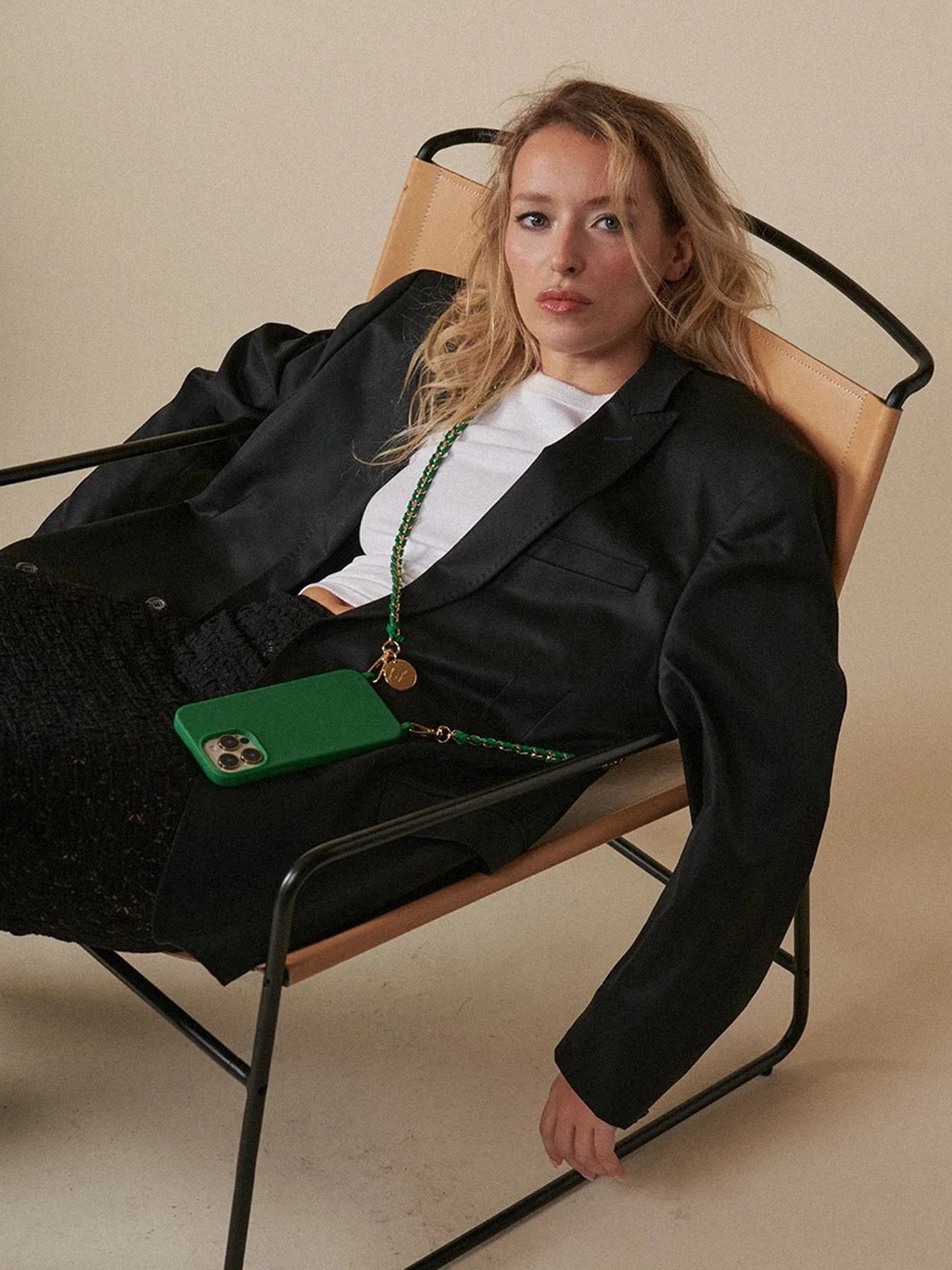 CHAÎNE DE TÉLÉPHONE LOU VERT OR