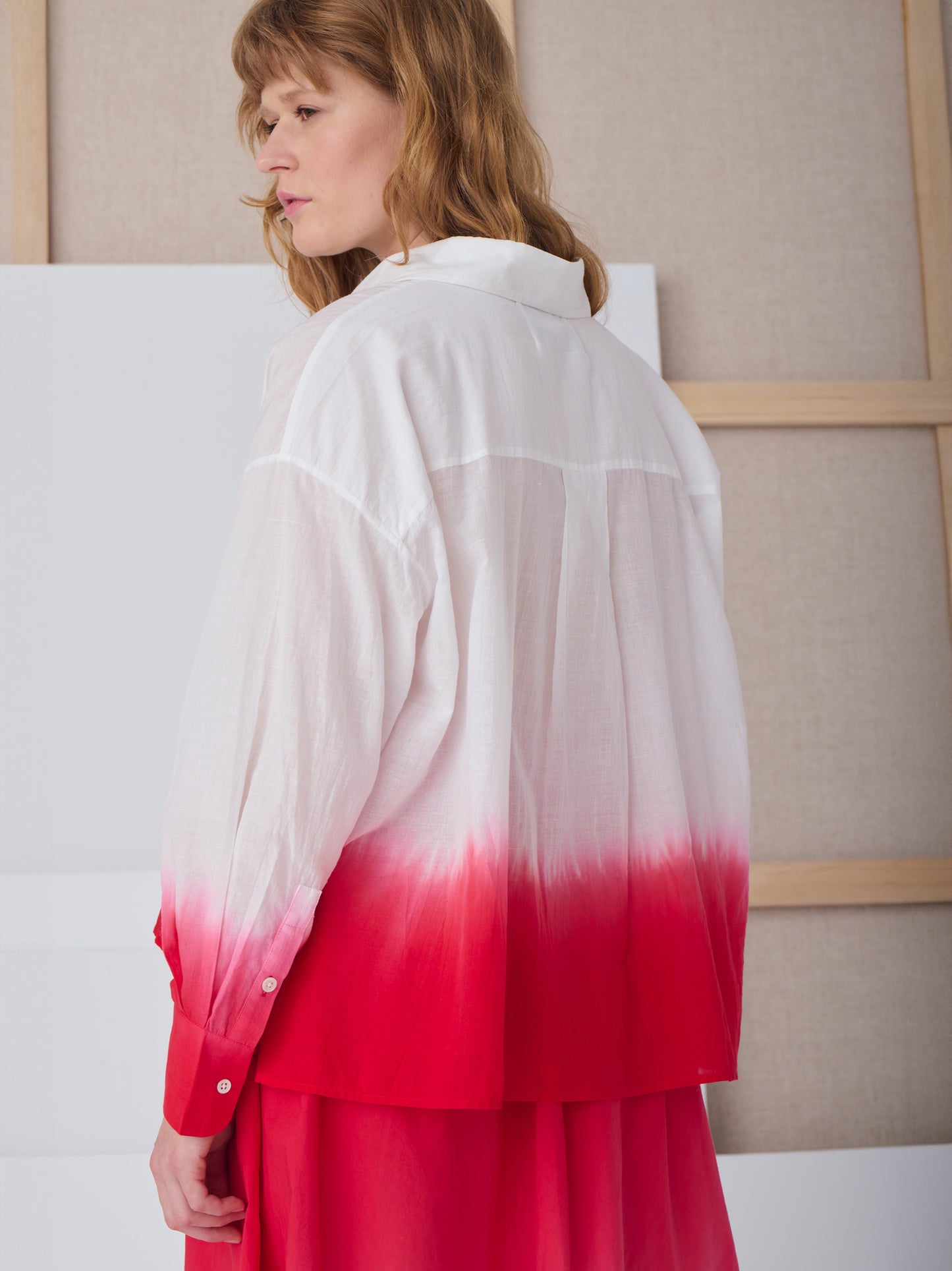 GRETA DIP DYE SHIRT RED