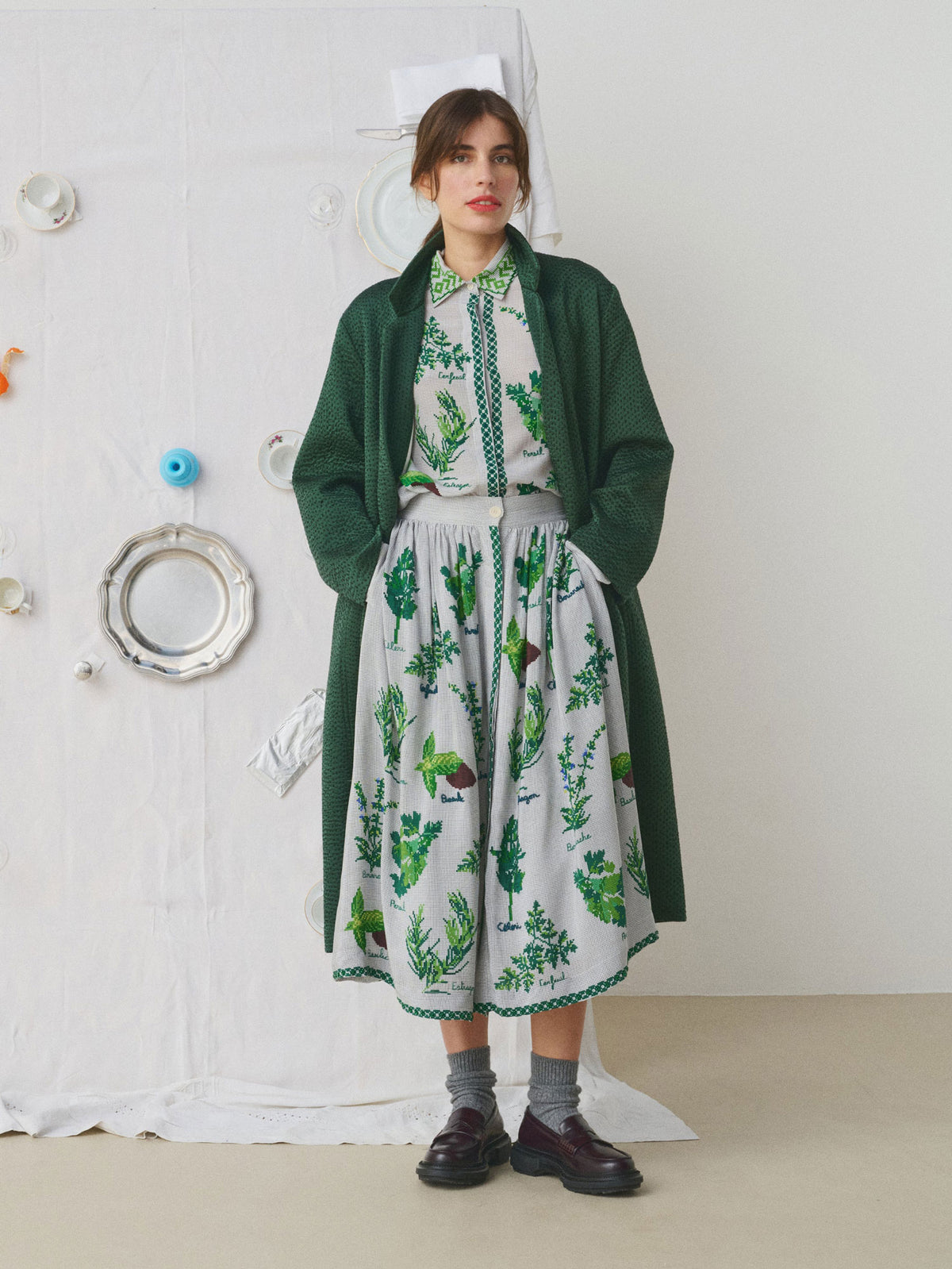 DONIV EMB SILK KANTHA COAT FOREST GREEN