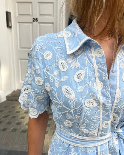 AUDRIA MIDI FLORAL DRESS LT BLUE/ WHITE