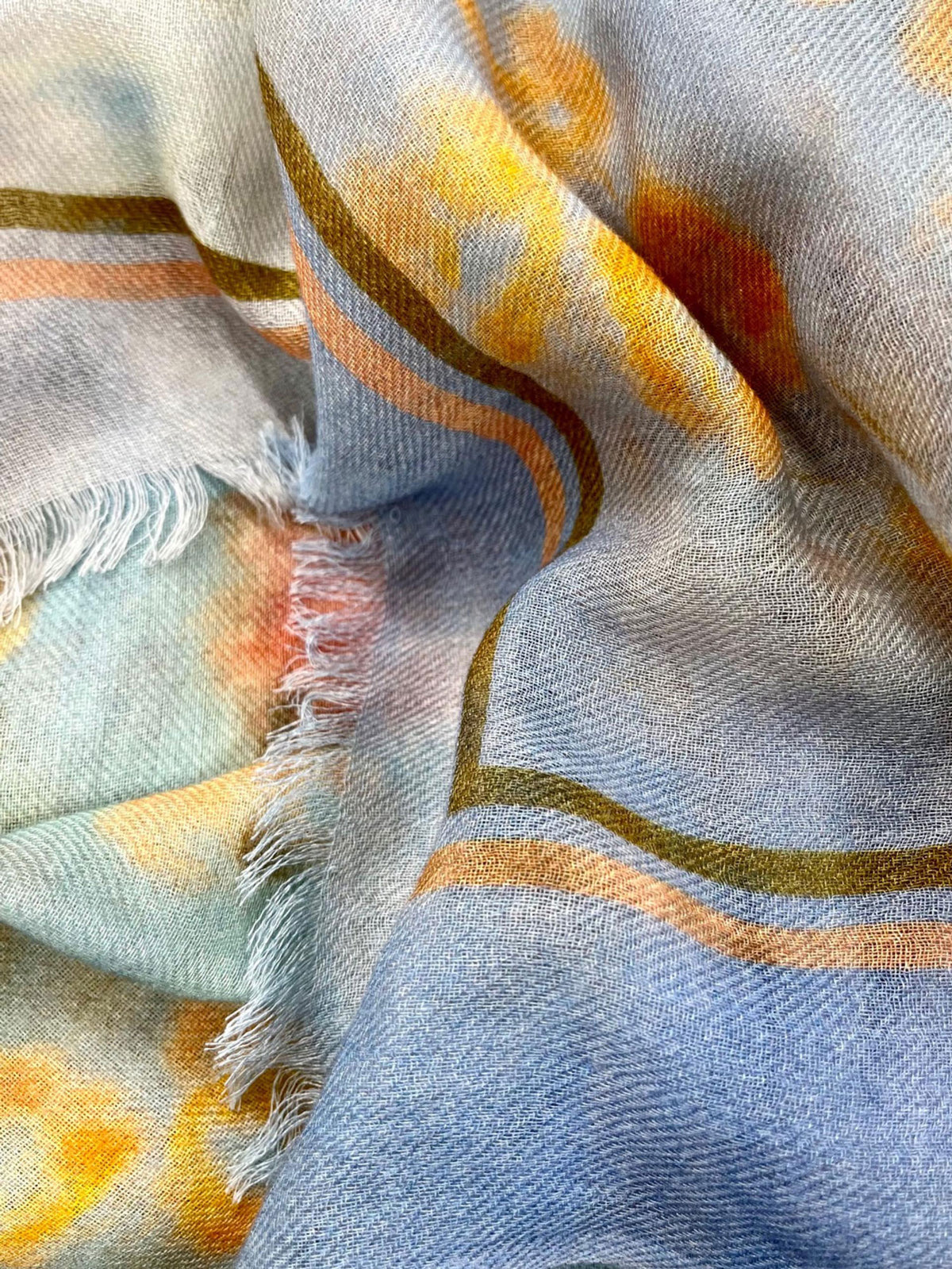 19780-C/MERE SCARF FLORAL POWDER