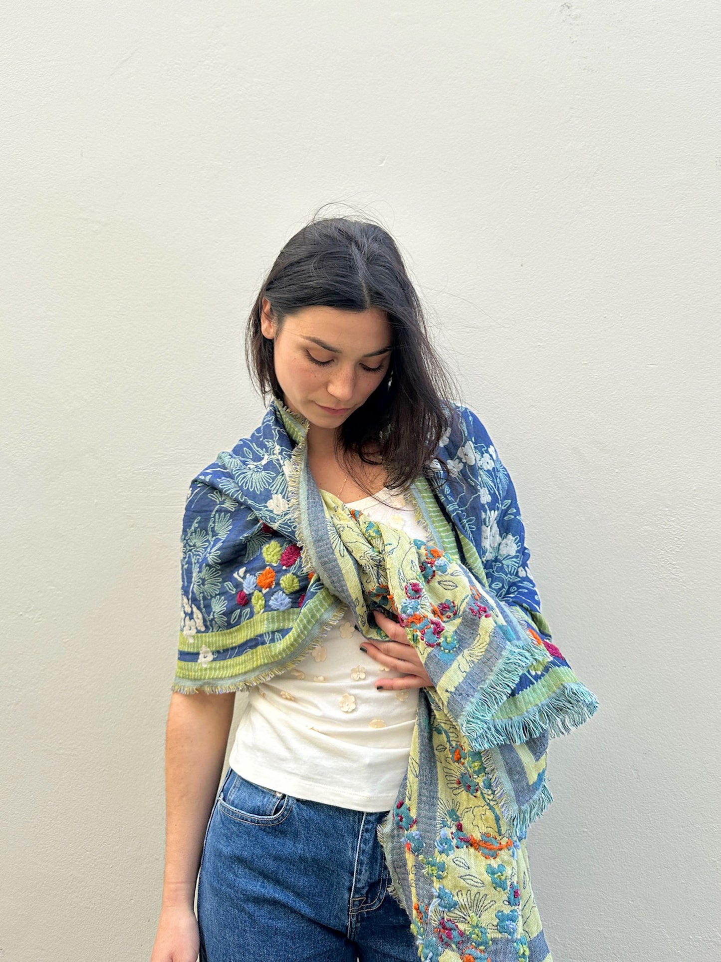 19766-EMBROIDERED FLORAL