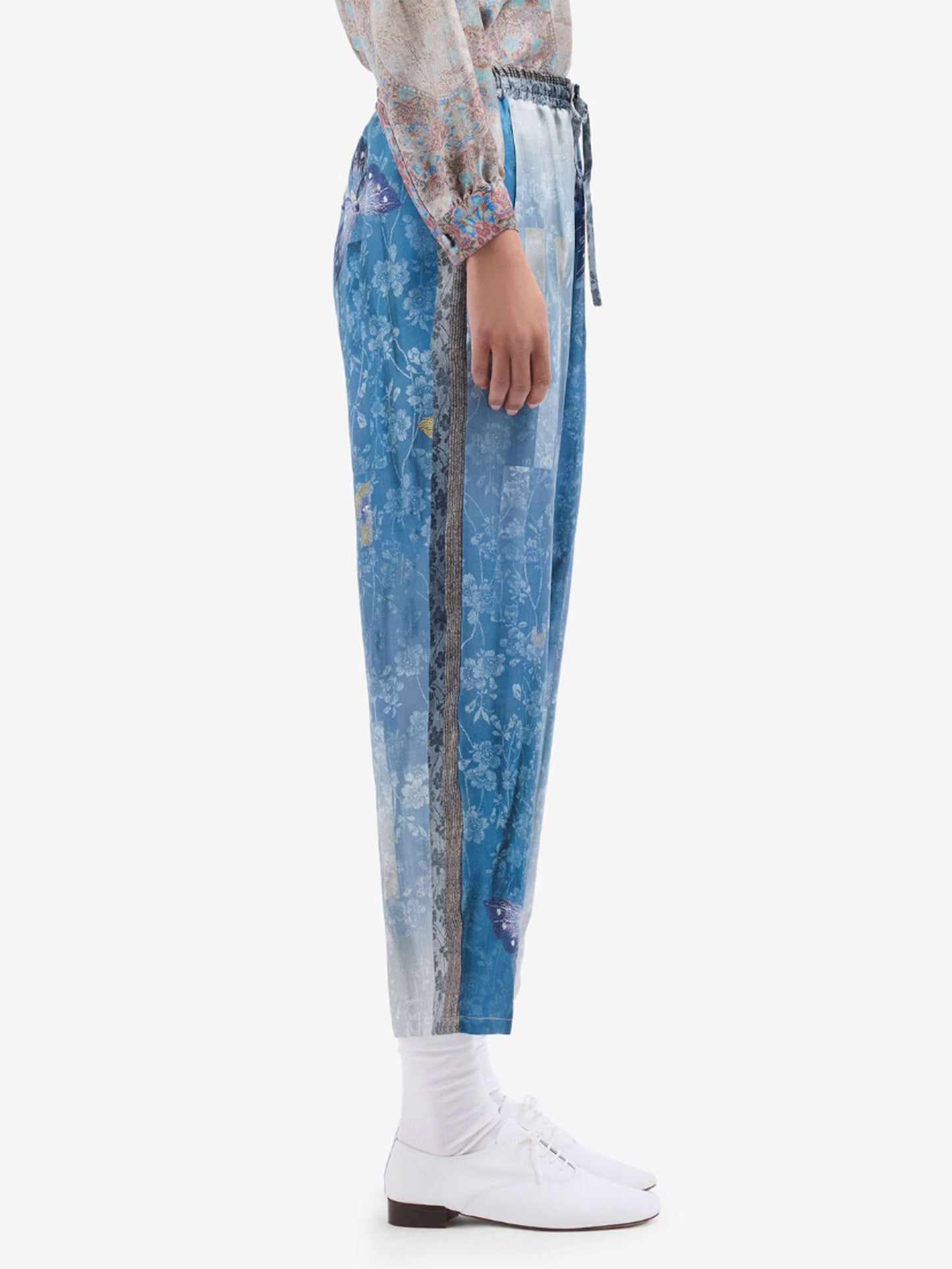 ALOES SILK FLORAL PANTS BLUE MULTI