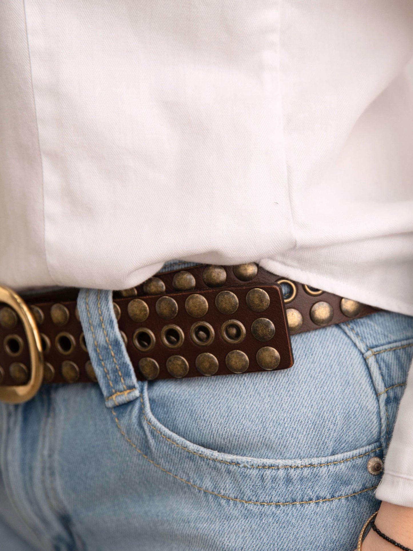 BOWIE BELT ALL OVER STUDDS - BROWN