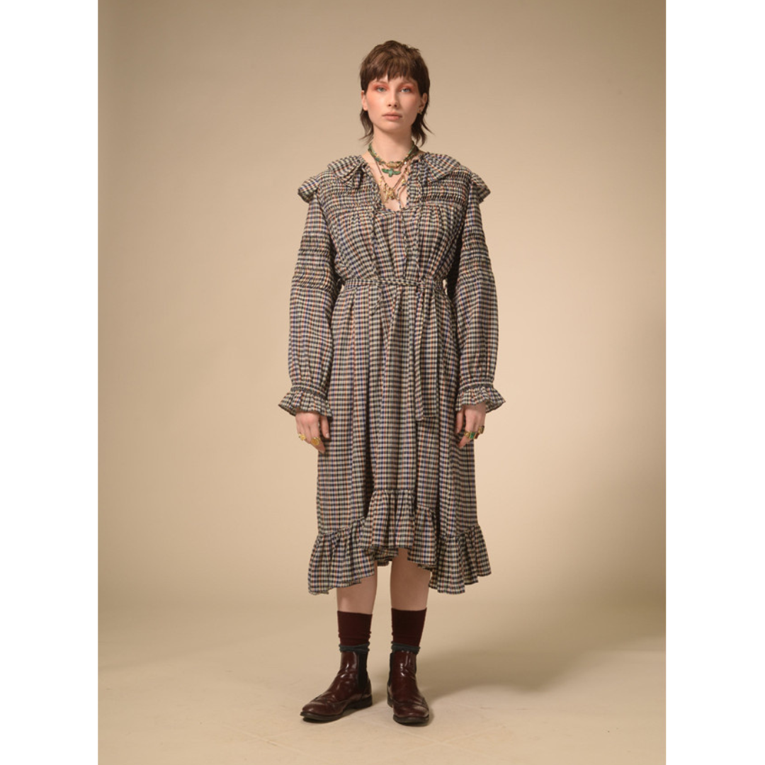 V de vinster sales dress